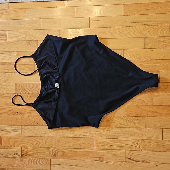 H&M bodysuit - Picture 2 of 4